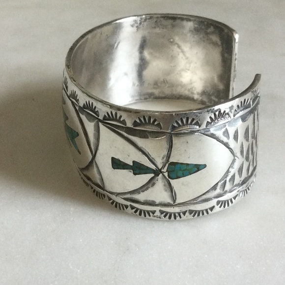 Vintage Southwestern Silver &Turquoise Native American Cuff Bracelet - Picture 5 of 7